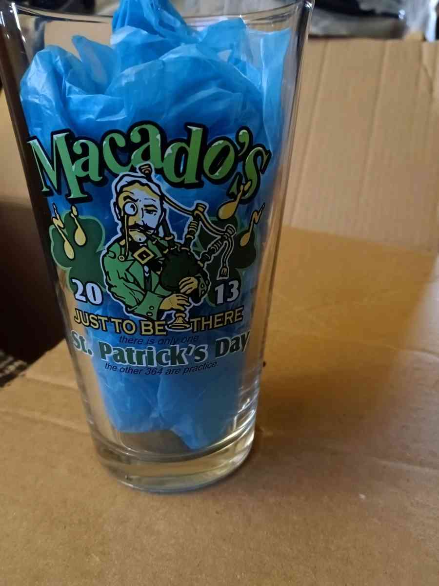 2013 macados glass - Roanoke, Virginia