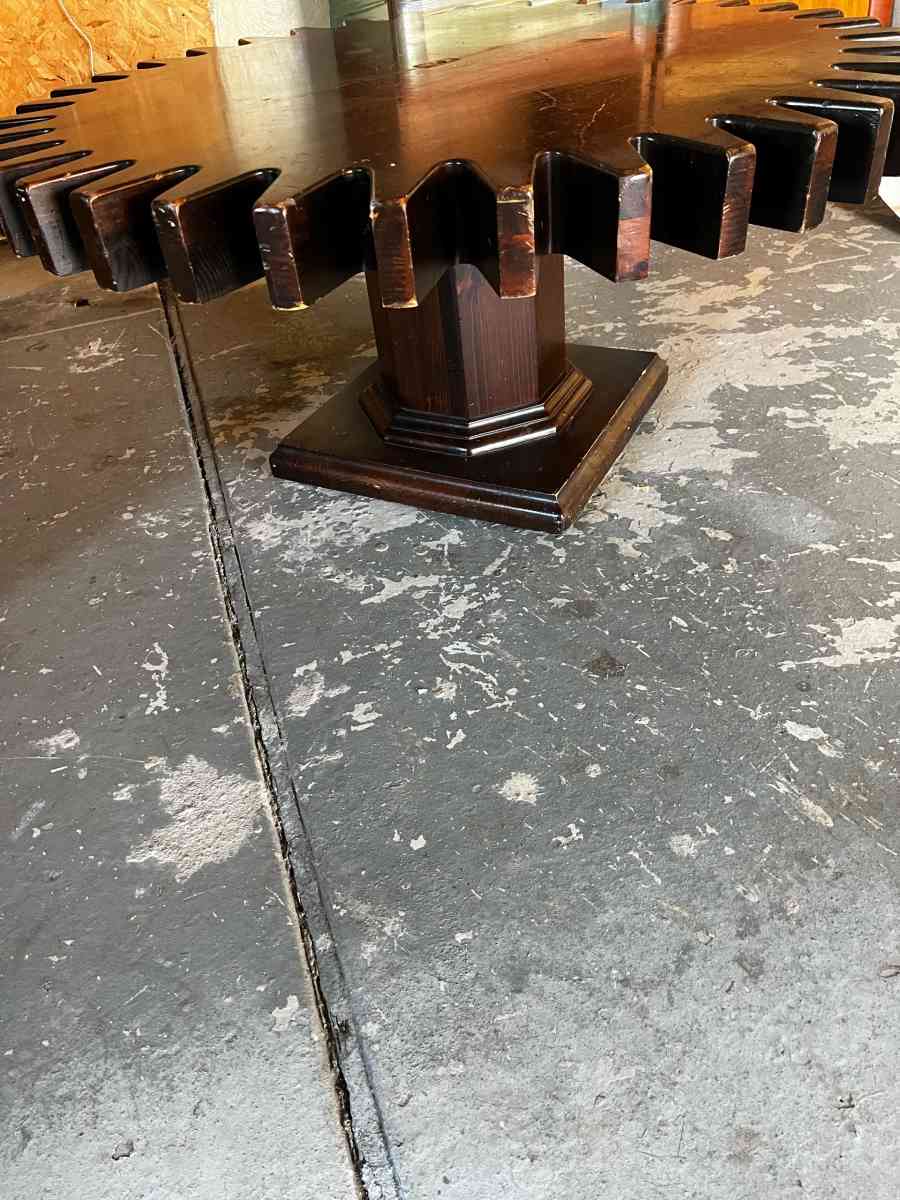 gear table - Newport, Michigan - FleaMarketBay