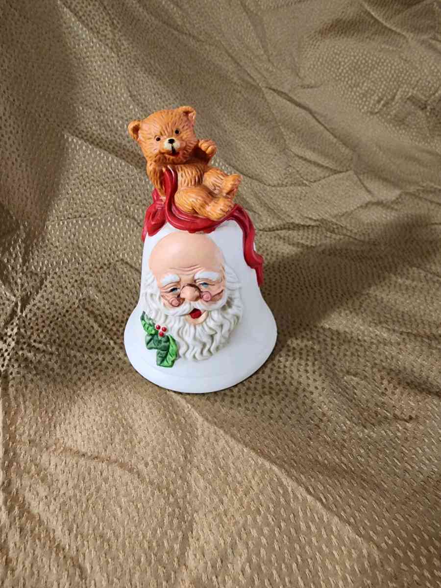 Christmas bell - Knoxville, Tennessee