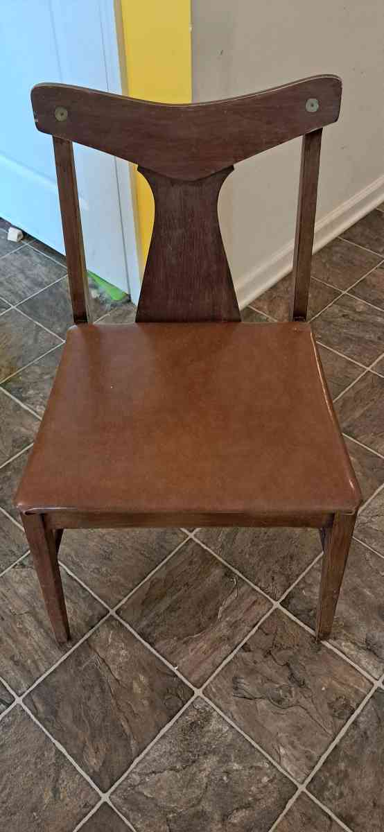6 vintage MCM mid century modern dinning chairs - Monrovia, Indiana - FleaMarketBay