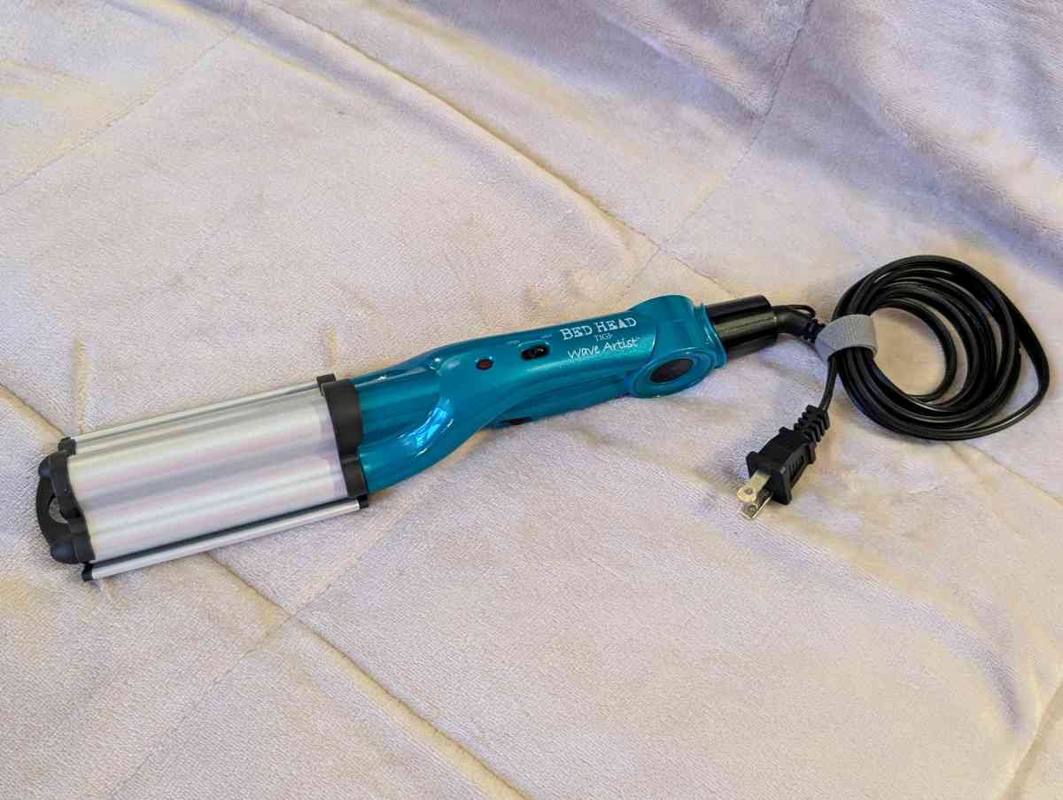 Bed Head Tourmaline  Ceramic Deep Hair Waver Turquoise - Ashtabula, Ohio - FleaMarketBay
