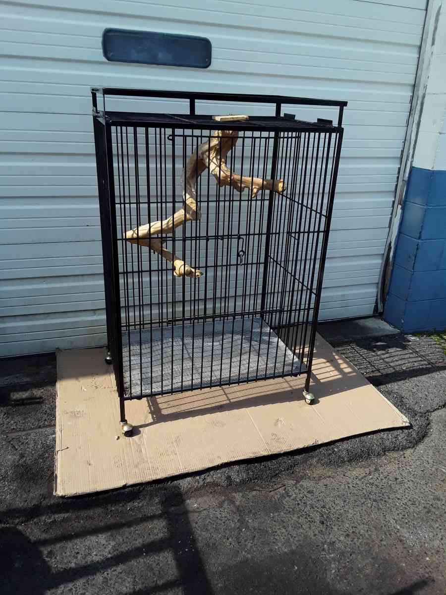 Large Black Bird Cage with Large Perch on Wheels Brand New - Williamstown, New Jersey