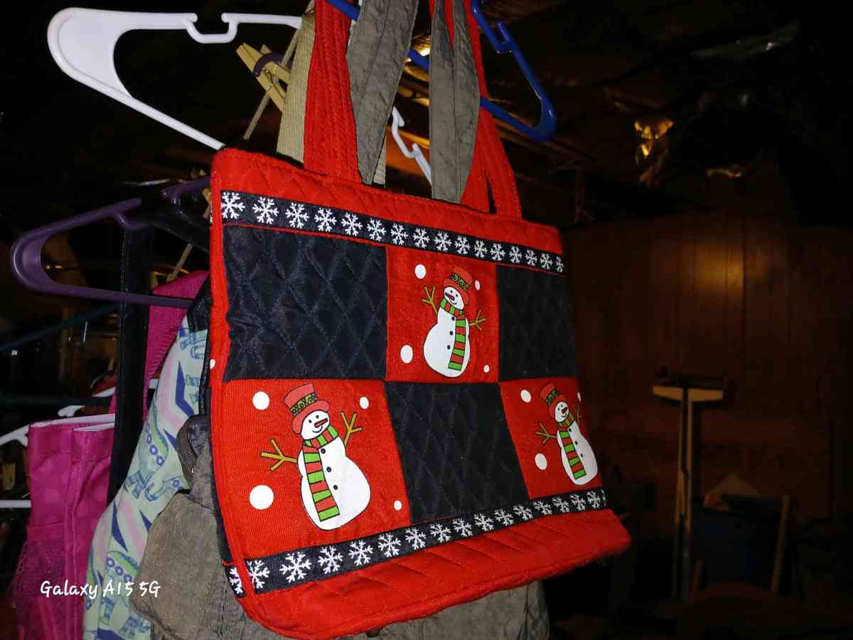 purses - Jonesville, Virginia - FleaMarketBay