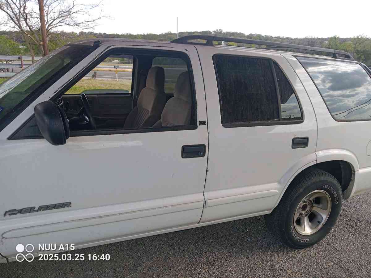 CHEVY BLAZER 2002  43L VORTEC - Llano, Texas - FleaMarketBay