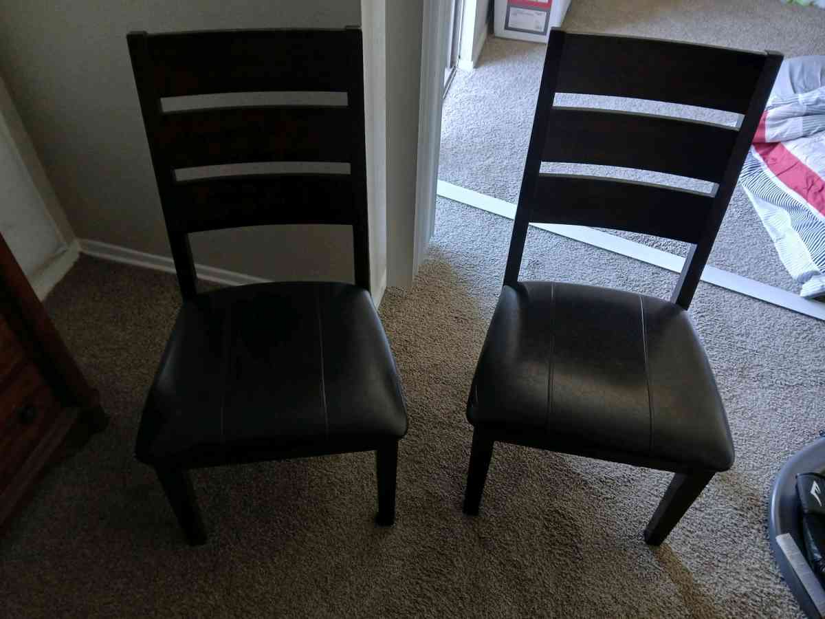 2 Dining Chairs - Fort Worth, Texas - FleaMarketBay