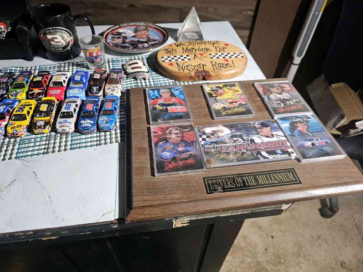 lot of collectable Diecast - Bangor, Maine - FleaMarketBay