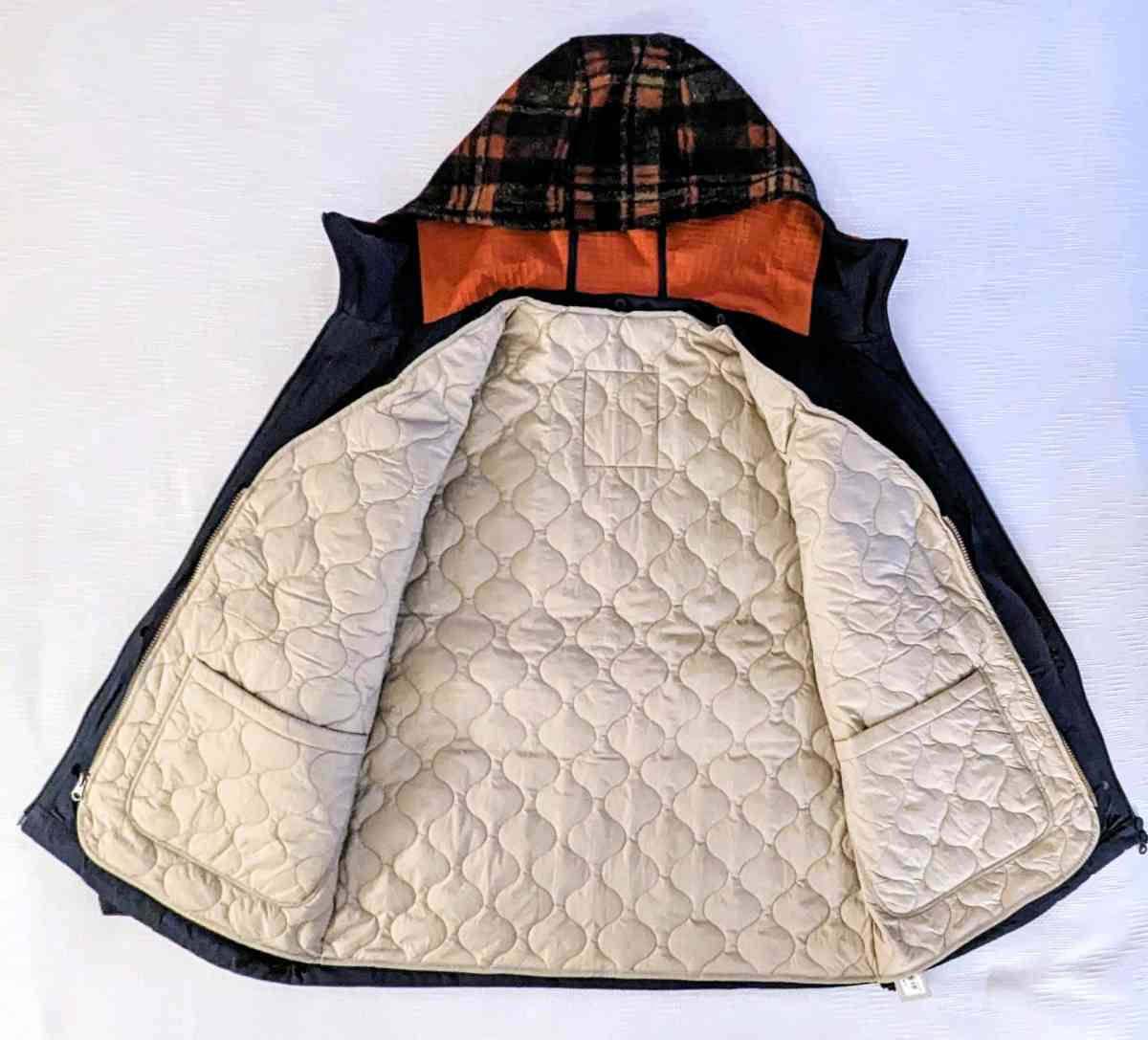 Parka Hoodie Rare find as no site has it for sale - Staten Island, New York - FleaMarketBay