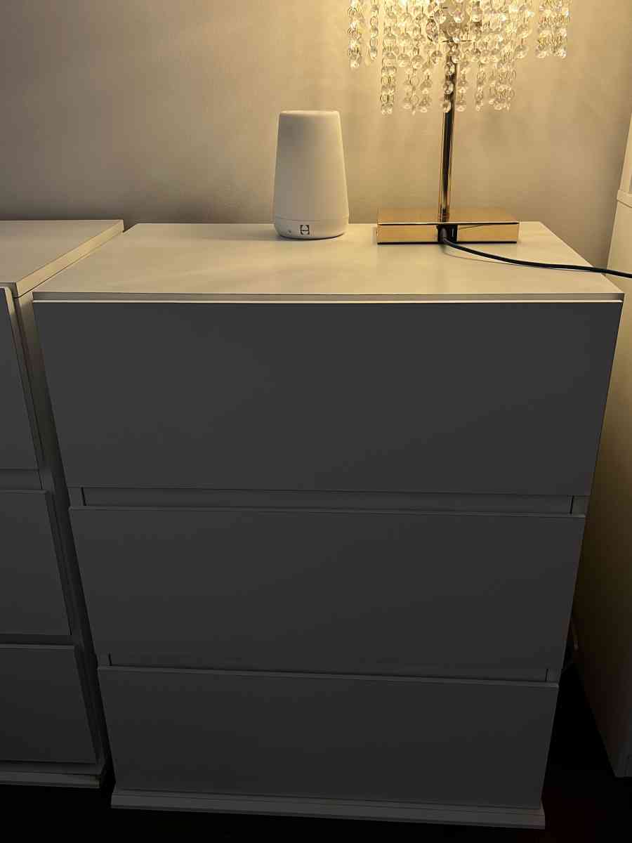 nightstand - Pompano Beach, Florida