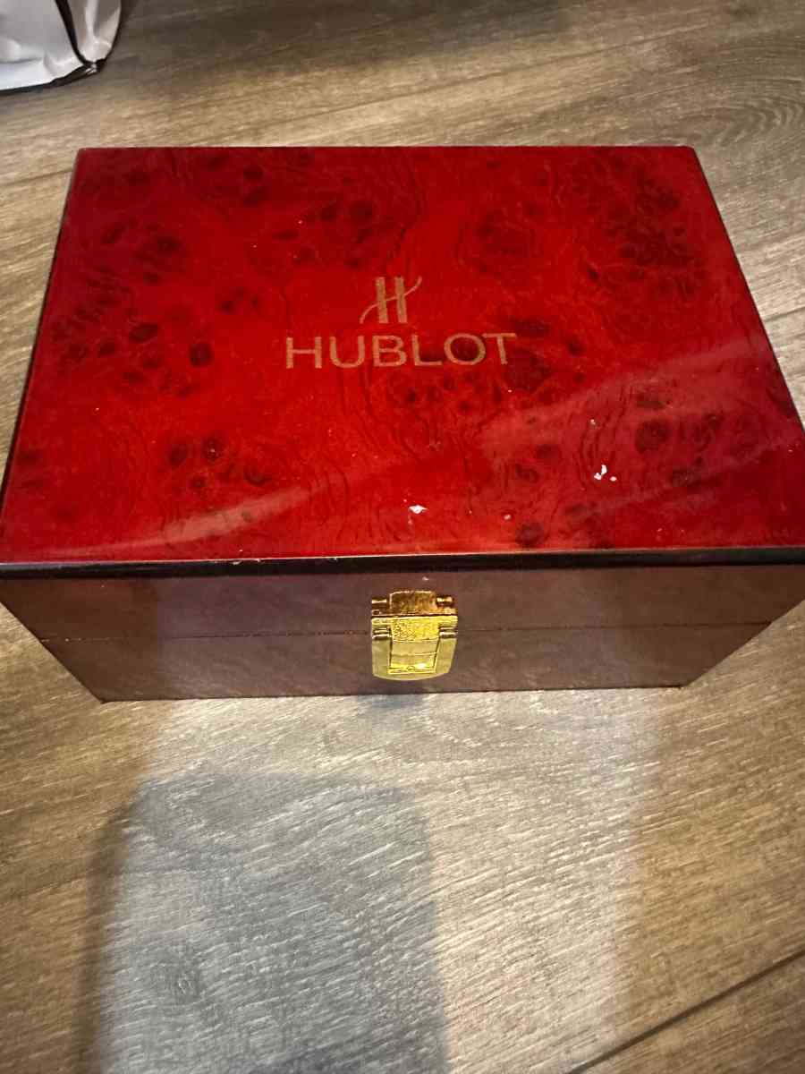 watch - Burlington, New Jersey - FleaMarketBay