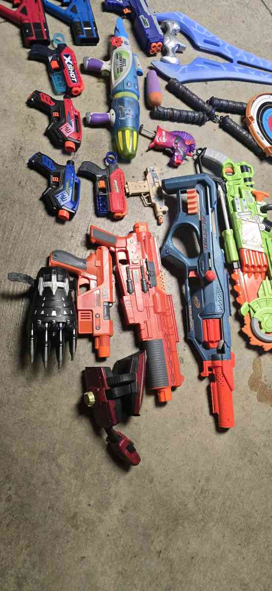 NERF GUNS EVERYTHING YOU SEE FOR 50 - Fontana, California - FleaMarketBay