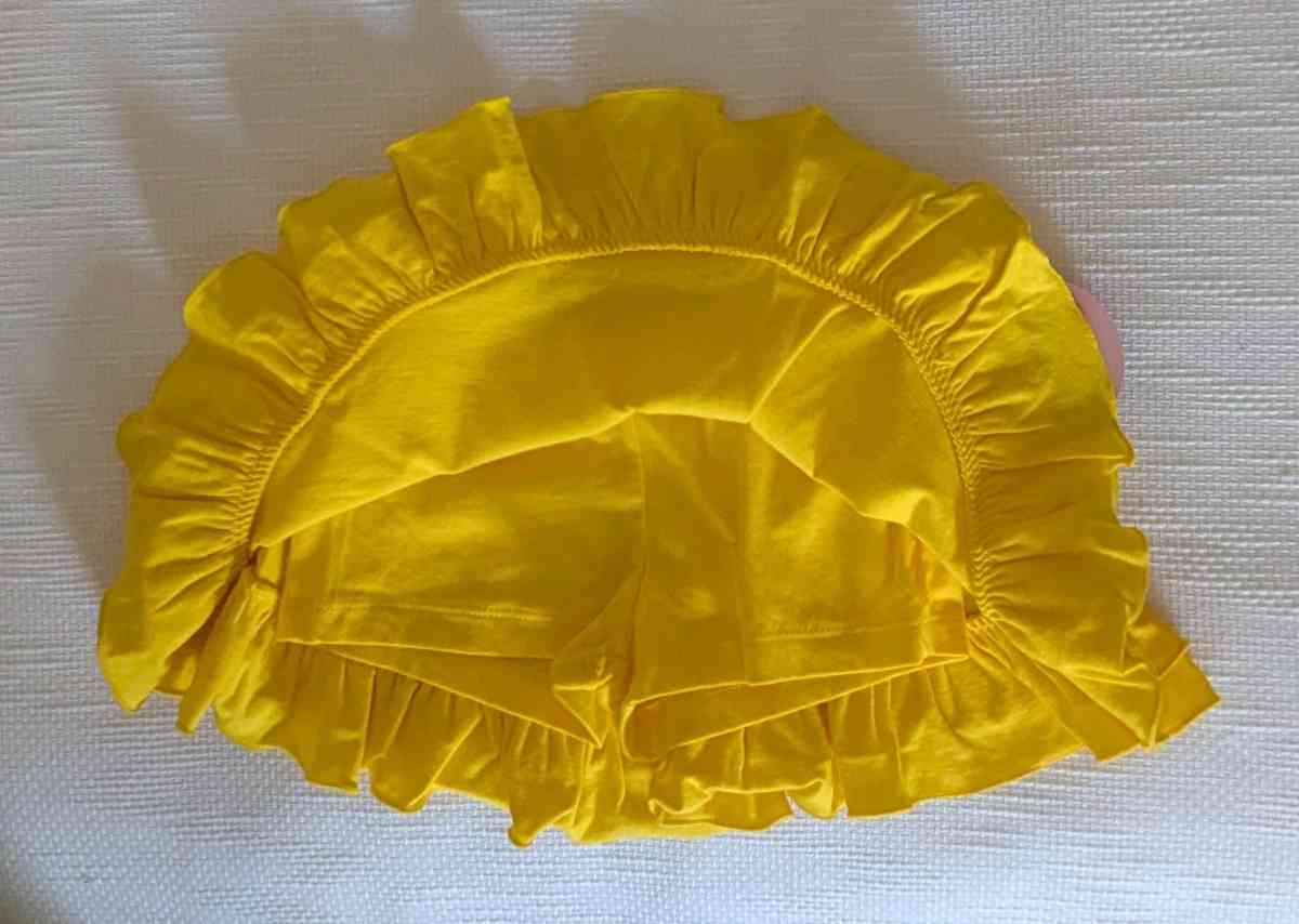 Two pcs Girl Skirt Set - Staten Island, New York - FleaMarketBay