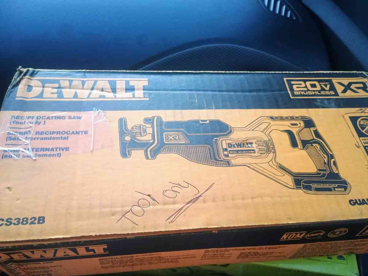 DeWalt Saw Ryobi Scruber Ask for Price - Adelanto, California - FleaMarketBay