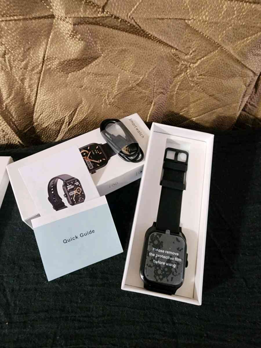 Smart watch - Knoxville, Tennessee - FleaMarketBay