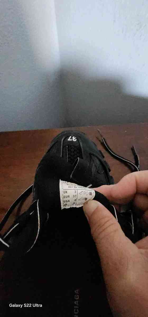 women Balenciaga shoe - Port Richey, Florida - FleaMarketBay