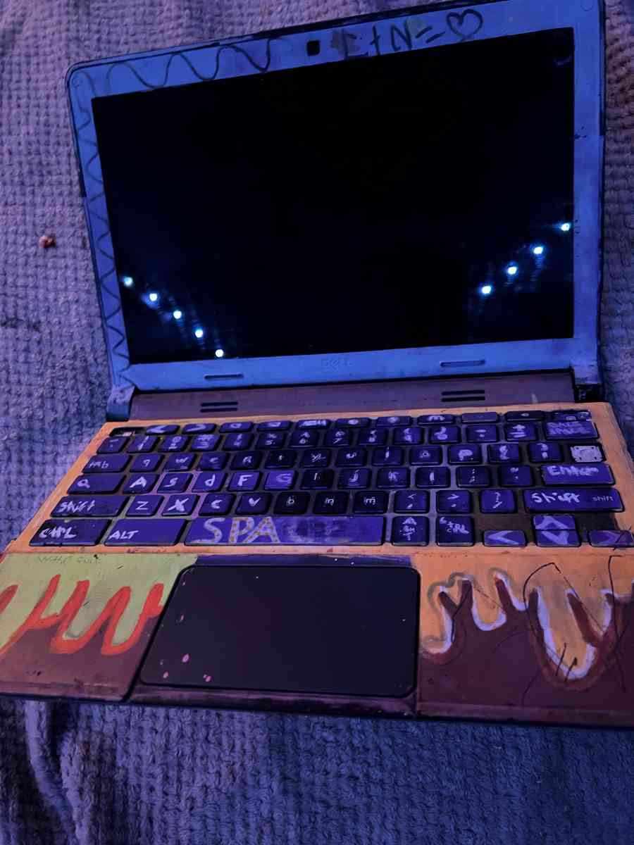 chrome laptop - Silver Springs, Nevada - FleaMarketBay