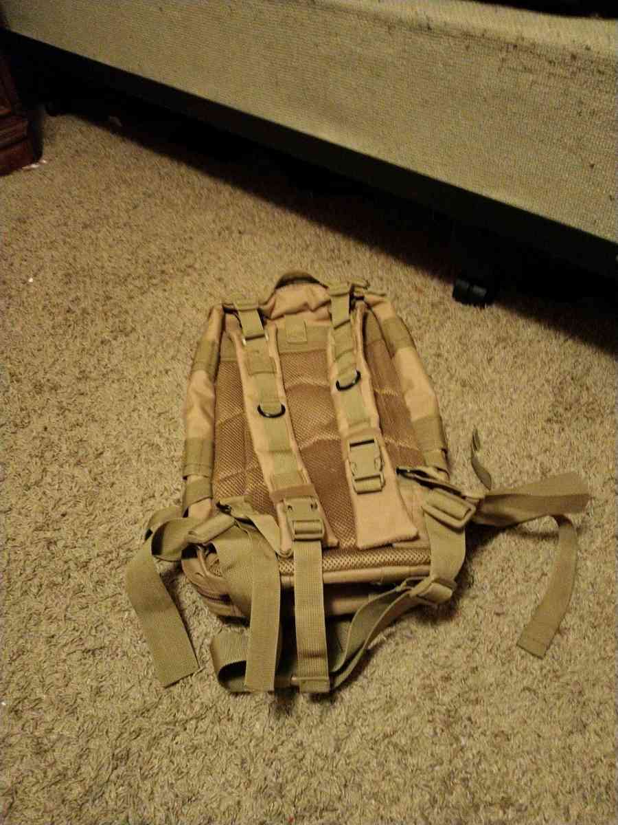 army book bag - Alicia, Arkansas