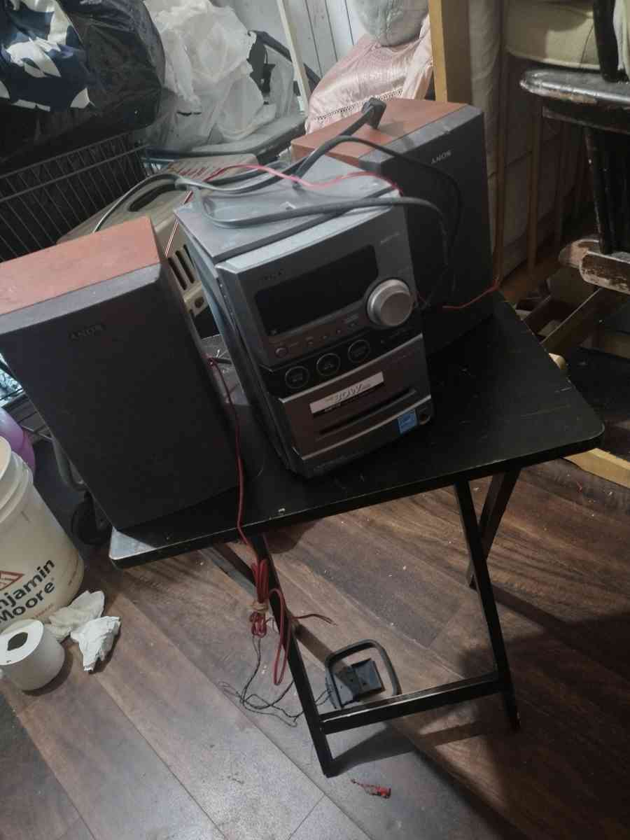 radio - Essex, California - FleaMarketBay