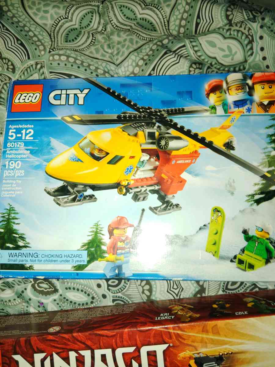 Lego set bundle all retired Lego sets - Franklin, Indiana - FleaMarketBay