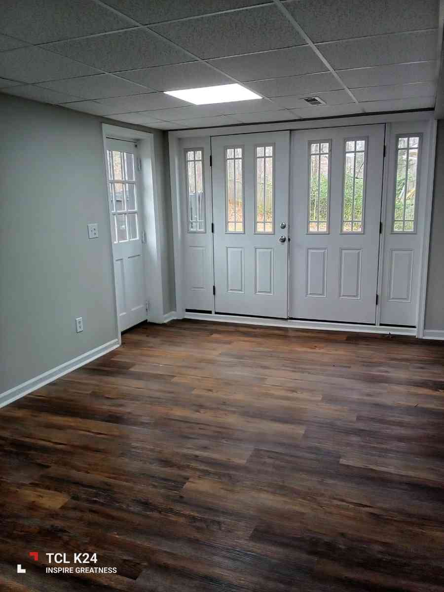 House - Winston Salem, North Carolina - FleaMarketBay