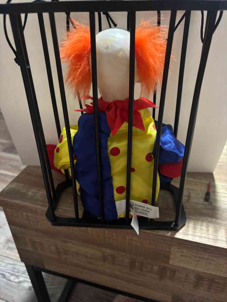 vintage Caged scary evil clown - Cameron, Texas - FleaMarketBay