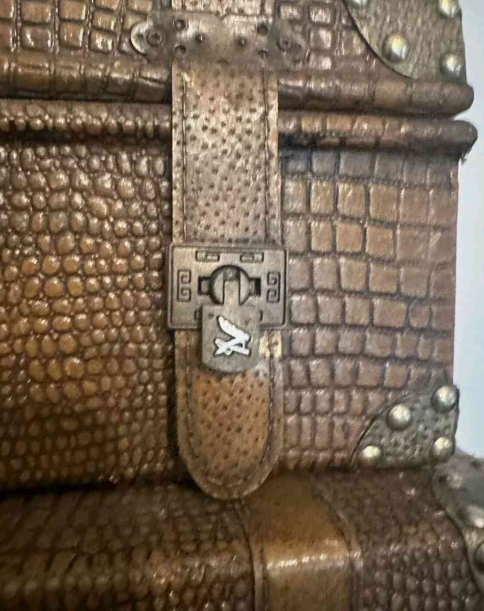 3pc Faux Alligator Nesting luggage - Nashville, Tennessee - FleaMarketBay