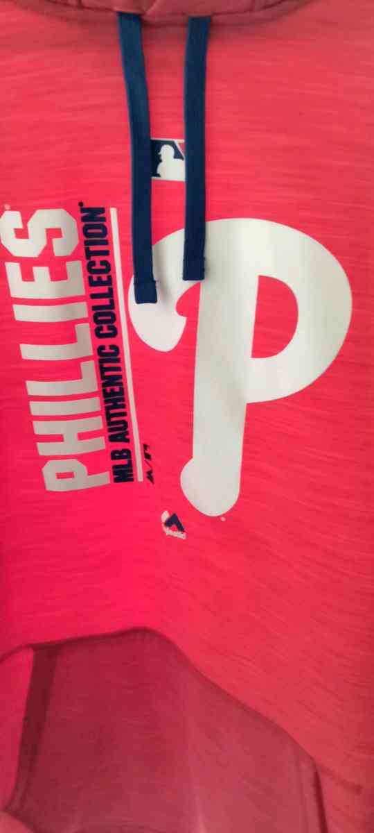 Philadelphia Phillies Red Hoodie - Norristown, Pennsylvania - FleaMarketBay