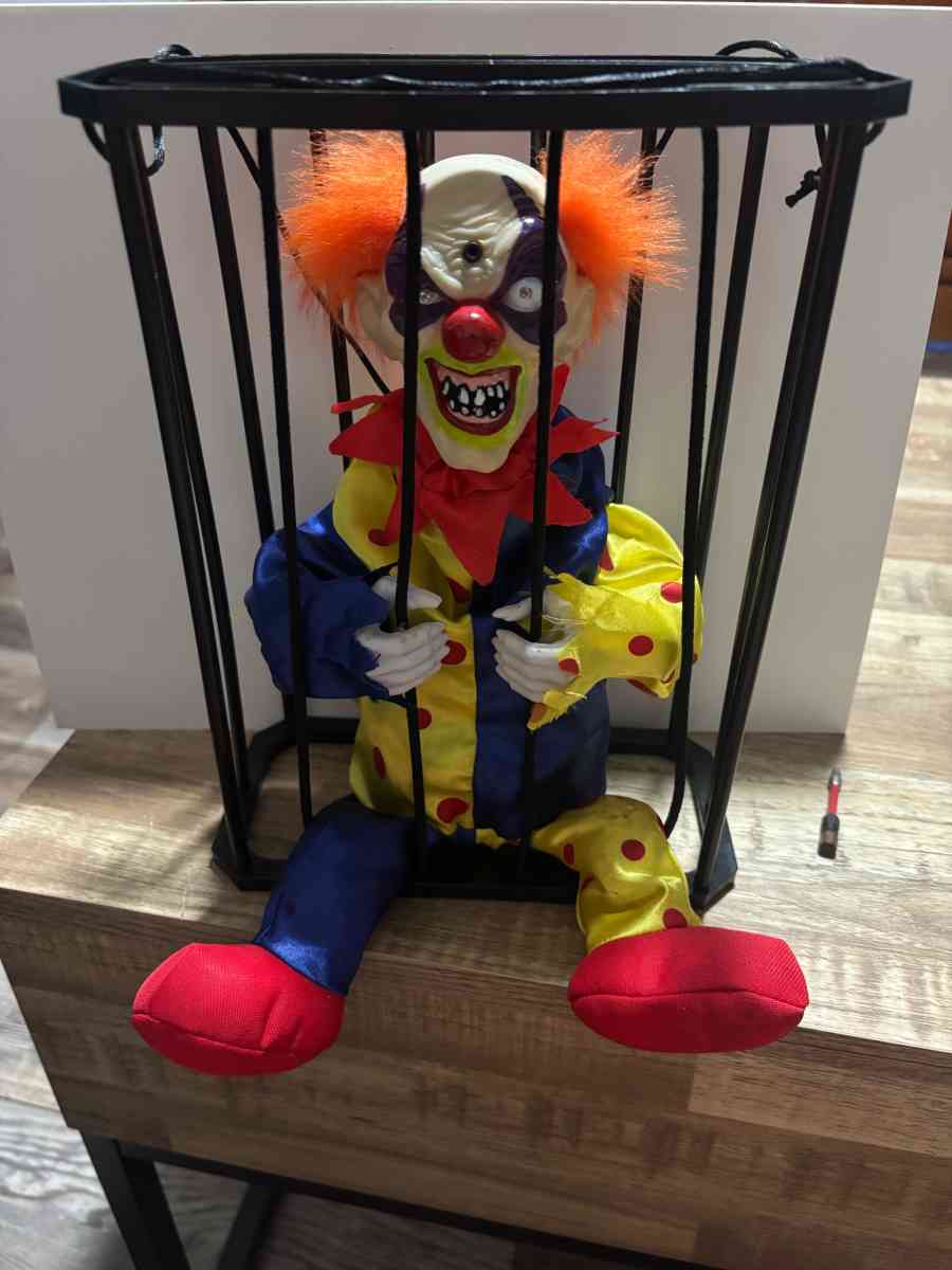 vintage Caged scary evil clown - Cameron, Texas