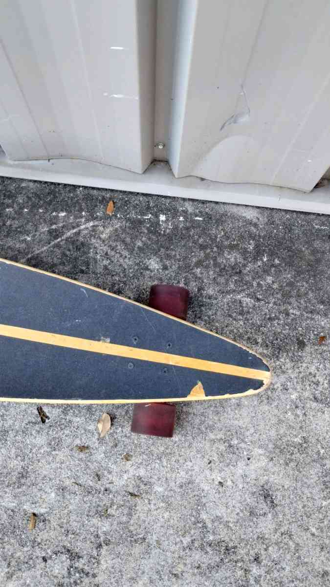 Preowned Rekon Longboard - Tampa, Florida - FleaMarketBay