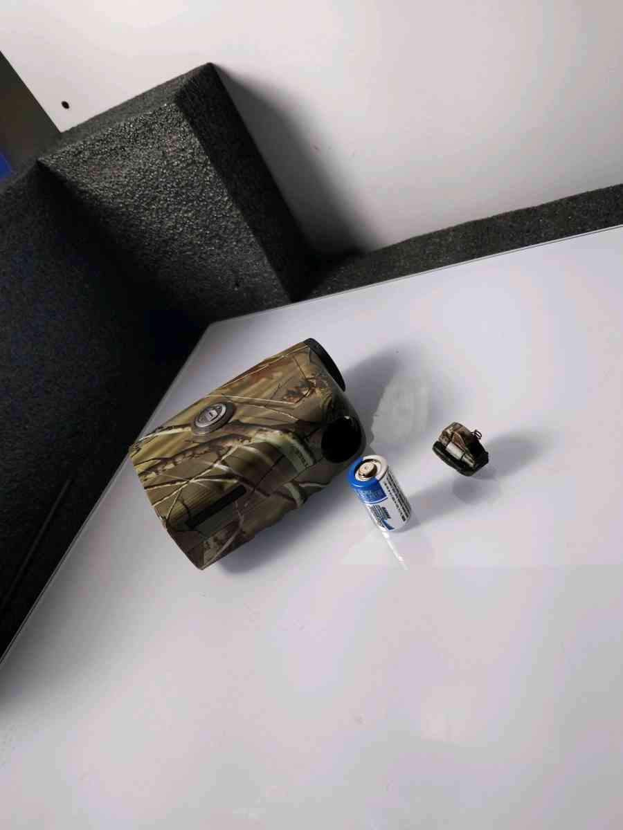 Bushnell rangefinderCamo Bowhunter Adam Clark edition - Conway, Arkansas - FleaMarketBay