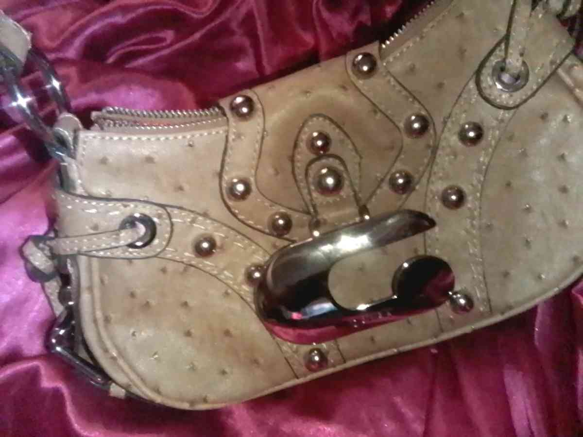 guess bag - Merritt Island, Florida - FleaMarketBay