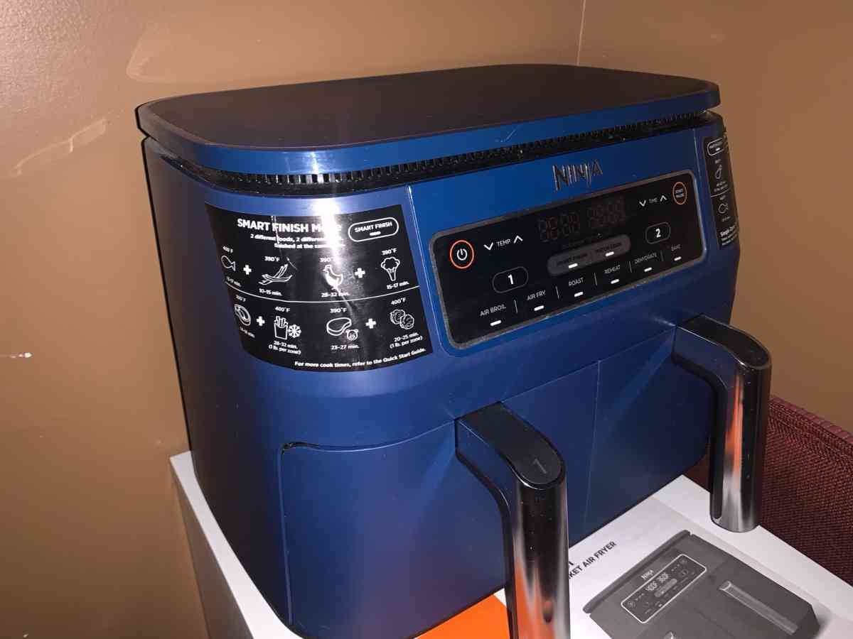 ninja two basket air fryer - York, New York - FleaMarketBay