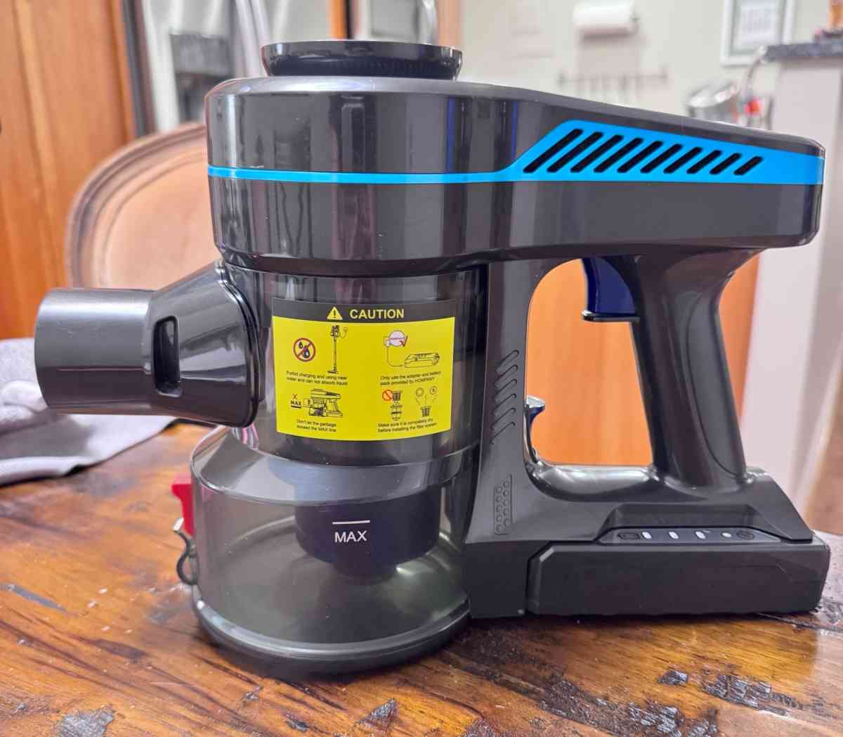 Lightweight Rechargeable Cordless Stick Vacuum 50 Minute Run - Falls Church, Virginia - FleaMarketBay