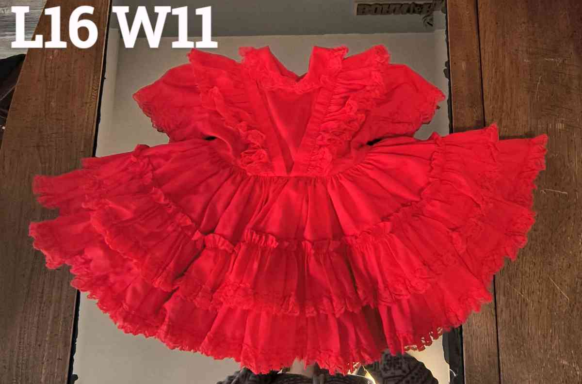 Vintage Betty Oden Kids Dress ruffle and puffy Size 3T Tag G - Brodhead, Wisconsin