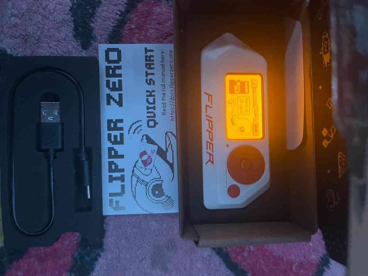 flipper - Louisville, Kentucky - FleaMarketBay