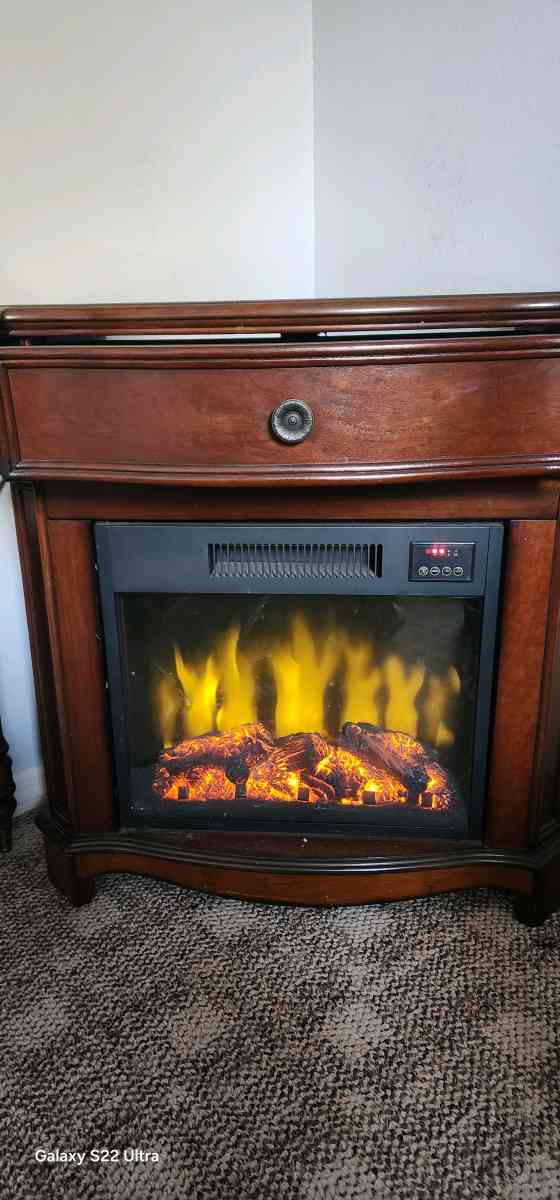 Electric fireplace - Port Richey, Florida - FleaMarketBay