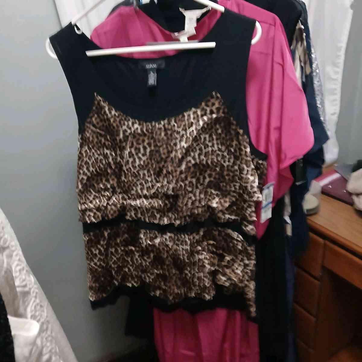 I have sizes 2 to 28 all name brand all brand new - Beatrice, Nebraska - FleaMarketBay