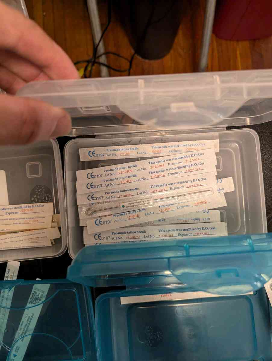 tattoo supplies - Hagerstown, Maryland - FleaMarketBay