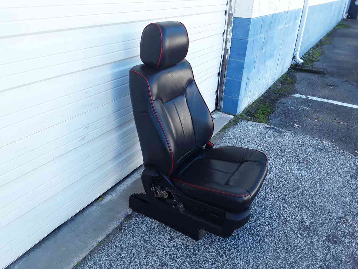 2008 Ford Edge Passenger Side Right Front Seat OEM Like New - Williamstown, New Jersey - FleaMarketBay