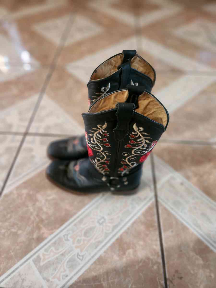 womens black leather boots - Houston, Texas - FleaMarketBay