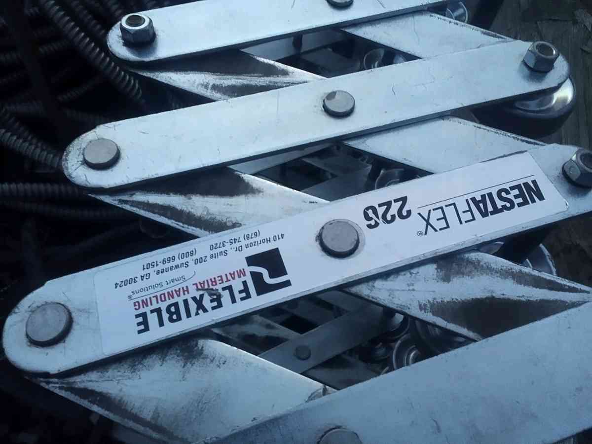 two roller carts to unload cargo from trucks - Alicia, Arkansas - FleaMarketBay