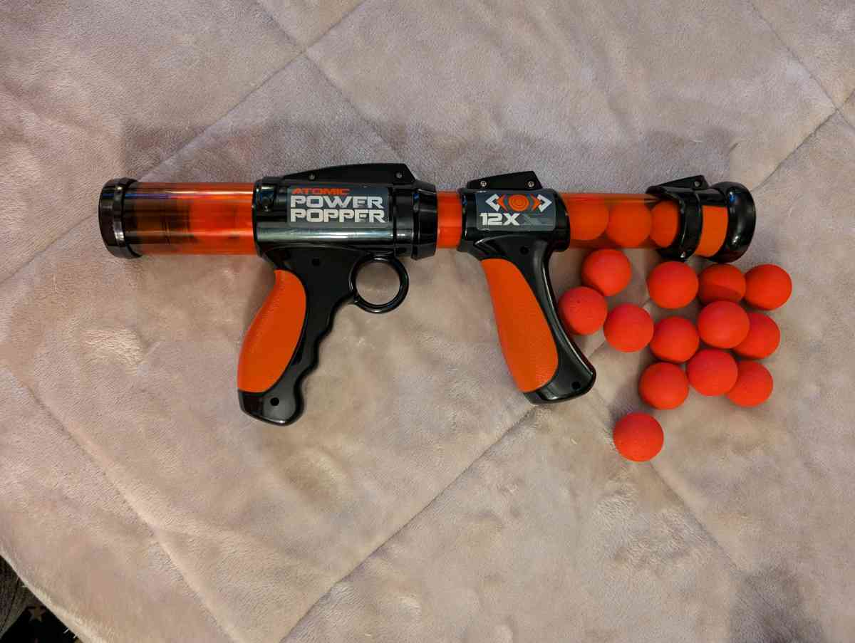 Atomic Power Popper Red  Blue Battle Set  44 total balls - Ashtabula, Ohio - FleaMarketBay