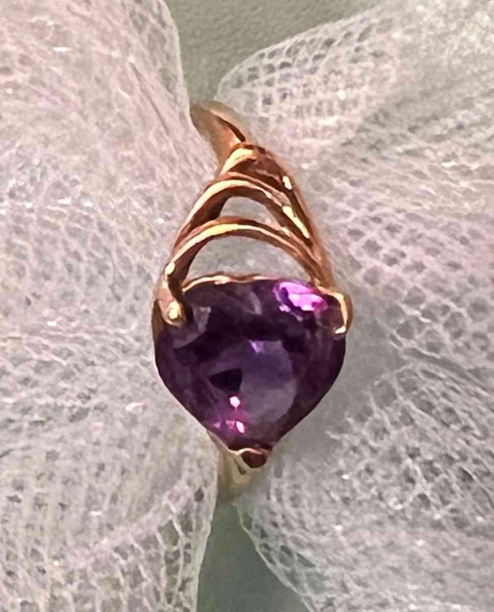 14K Gold Amethyst Heart Ring - Phelan, California - FleaMarketBay