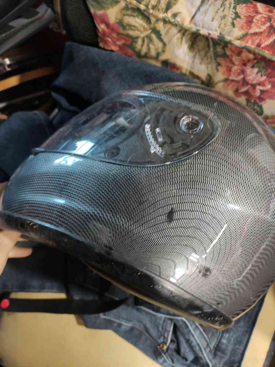 small motorcycle helmet with visor - Warren, Ohio - FleaMarketBay