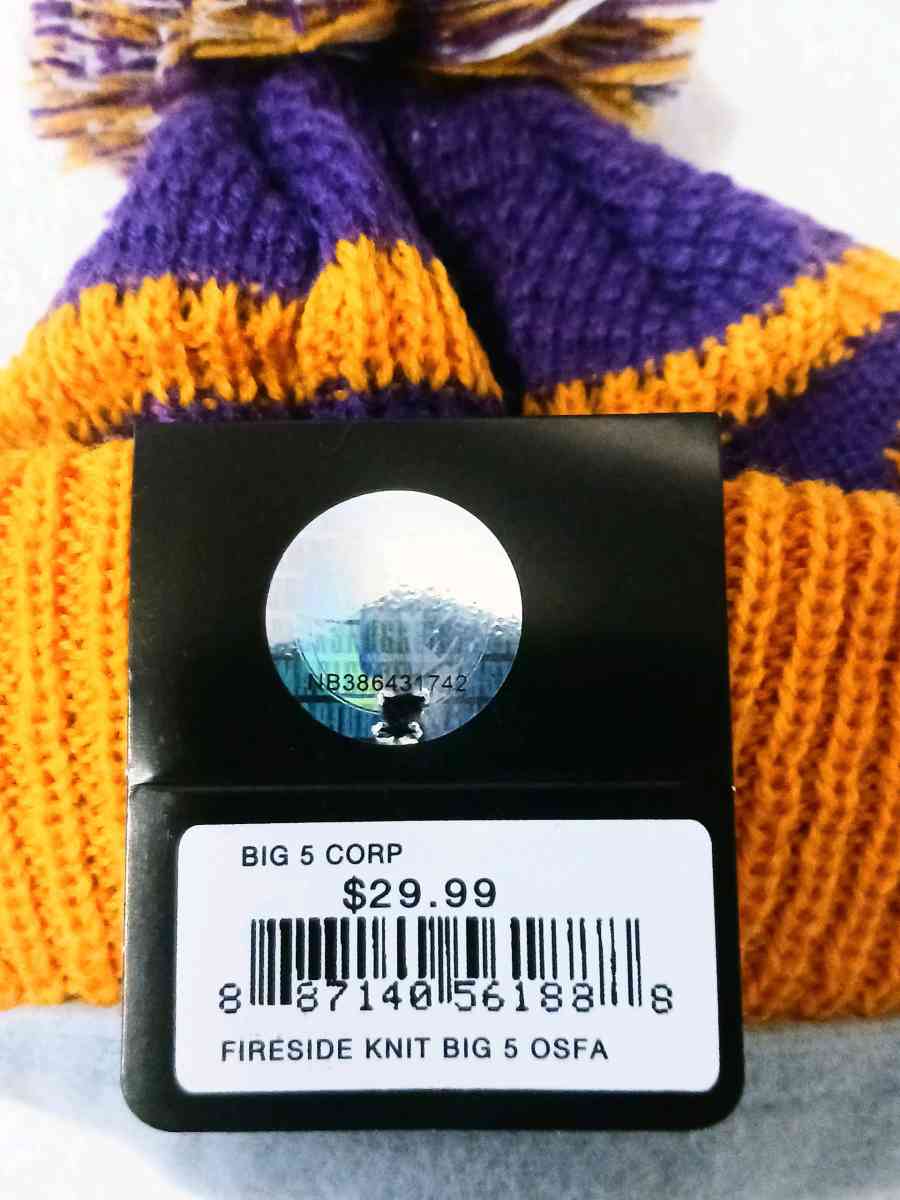 LA Lakers winter hat beanie - Manheim, Pennsylvania - FleaMarketBay