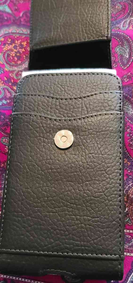 Phone holster - West Jefferson, Ohio - FleaMarketBay