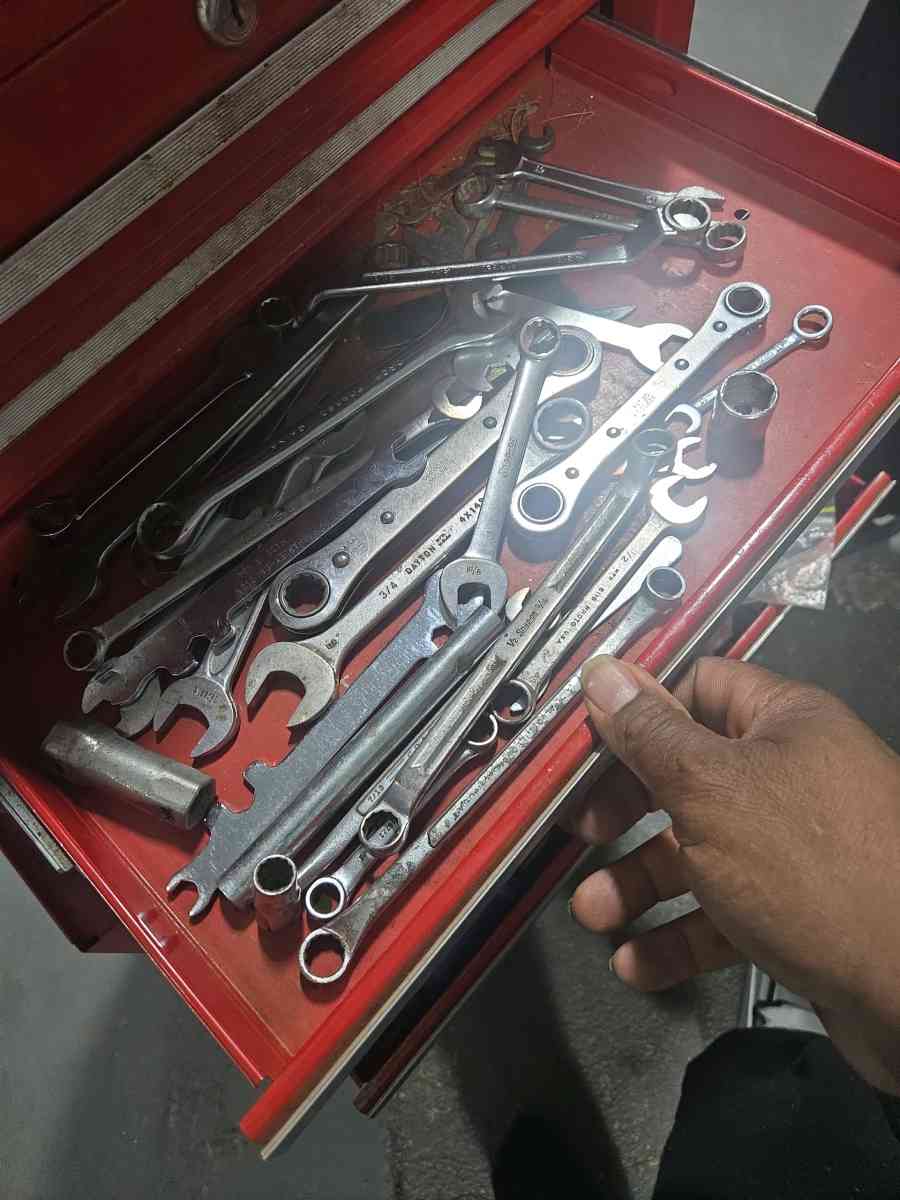 Craftsman tool box on wheels - Bowie, Maryland - FleaMarketBay