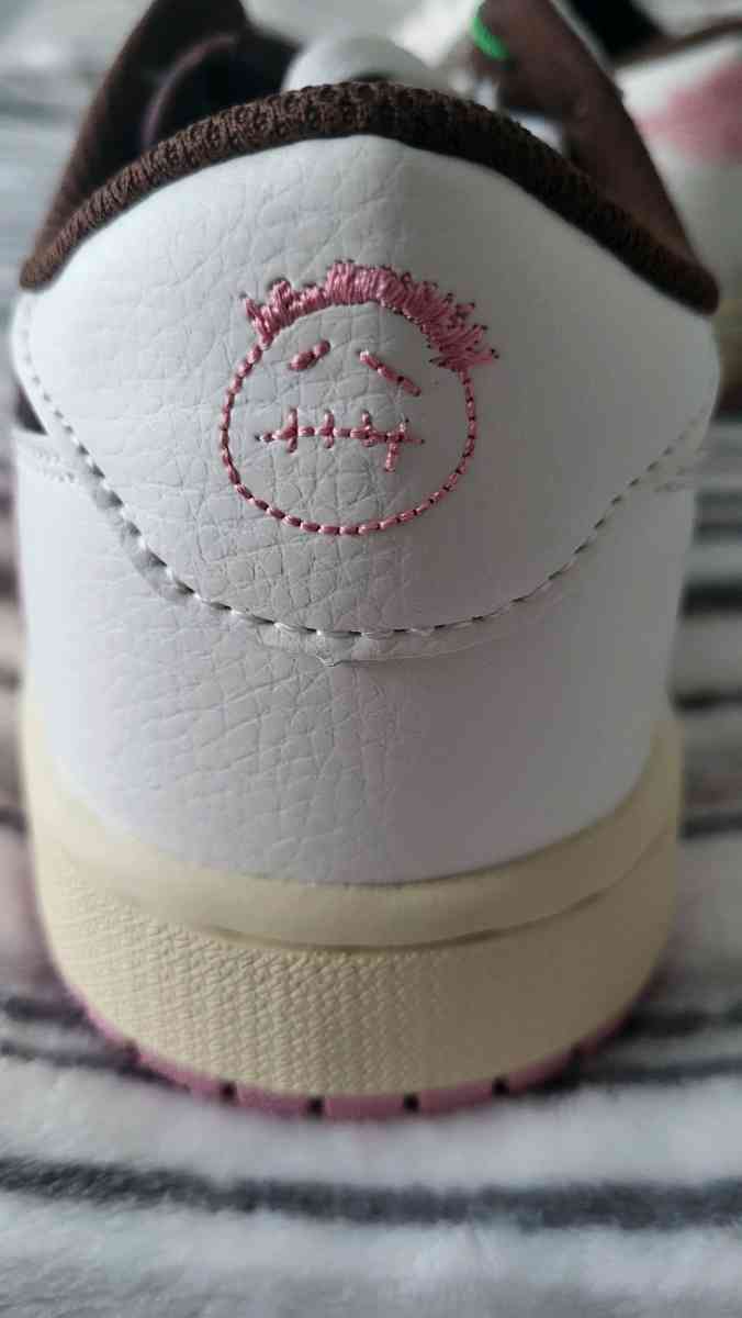 Jordan 1 low travis scotts - Naples, Florida - FleaMarketBay