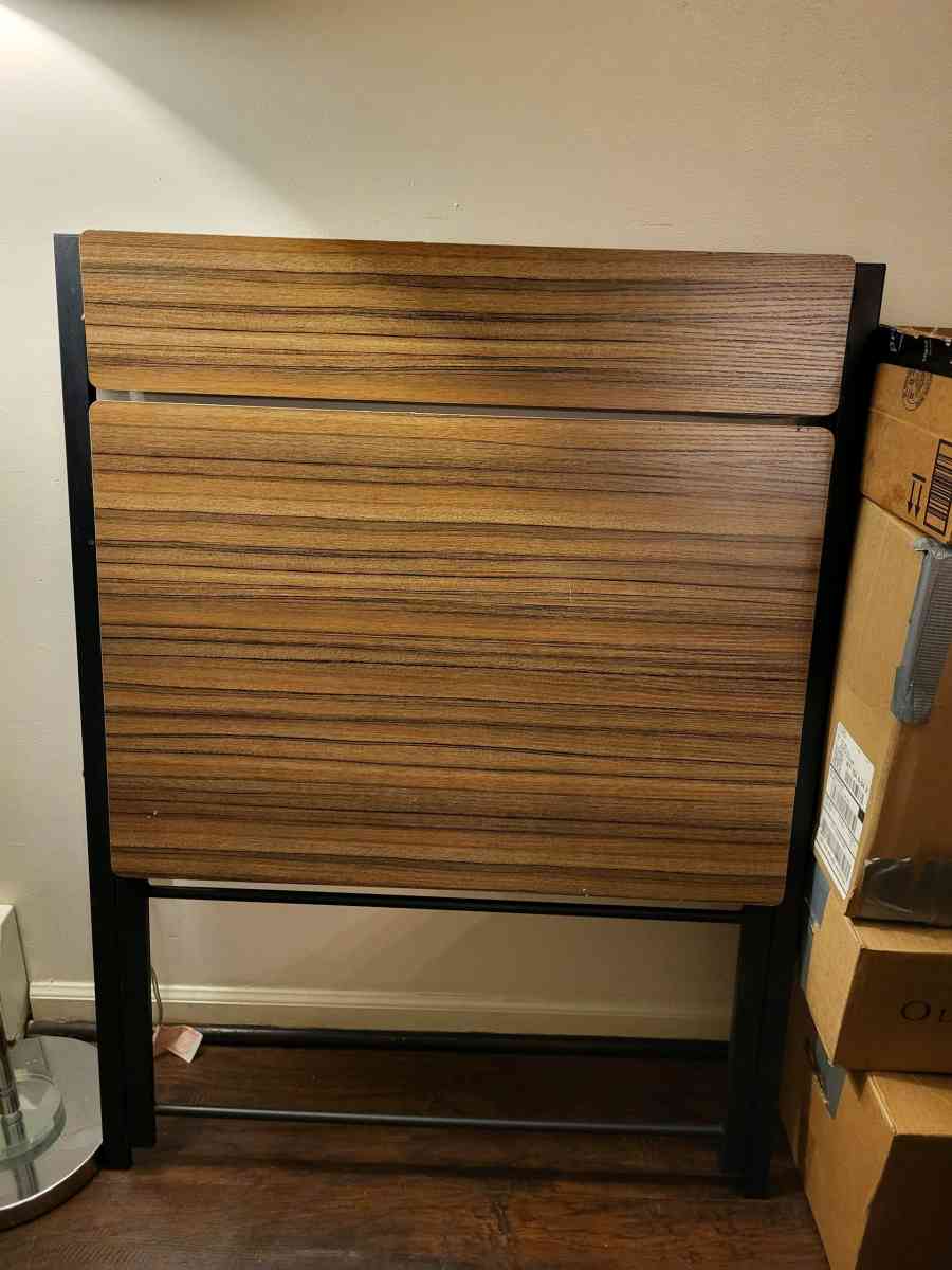 Gratis - Bronx, New York - FleaMarketBay