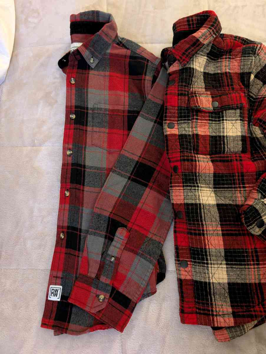 Youth LXL Flannel L  Flannel button up coatXL Bundle - Ashtabula, Ohio - FleaMarketBay