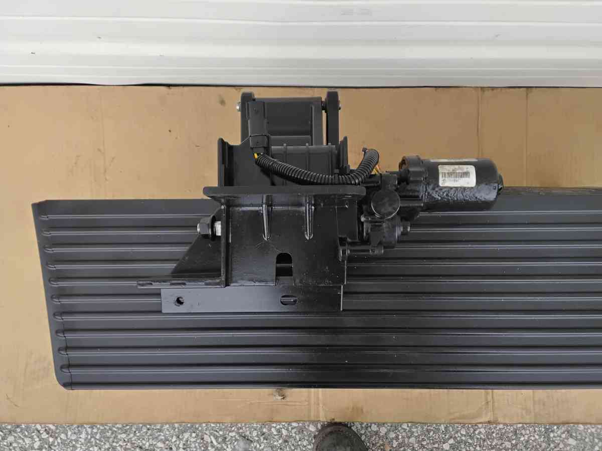 2015 to 2022 Ford Transit Passenger Running Board OEM - Williamstown, New Jersey - FleaMarketBay
